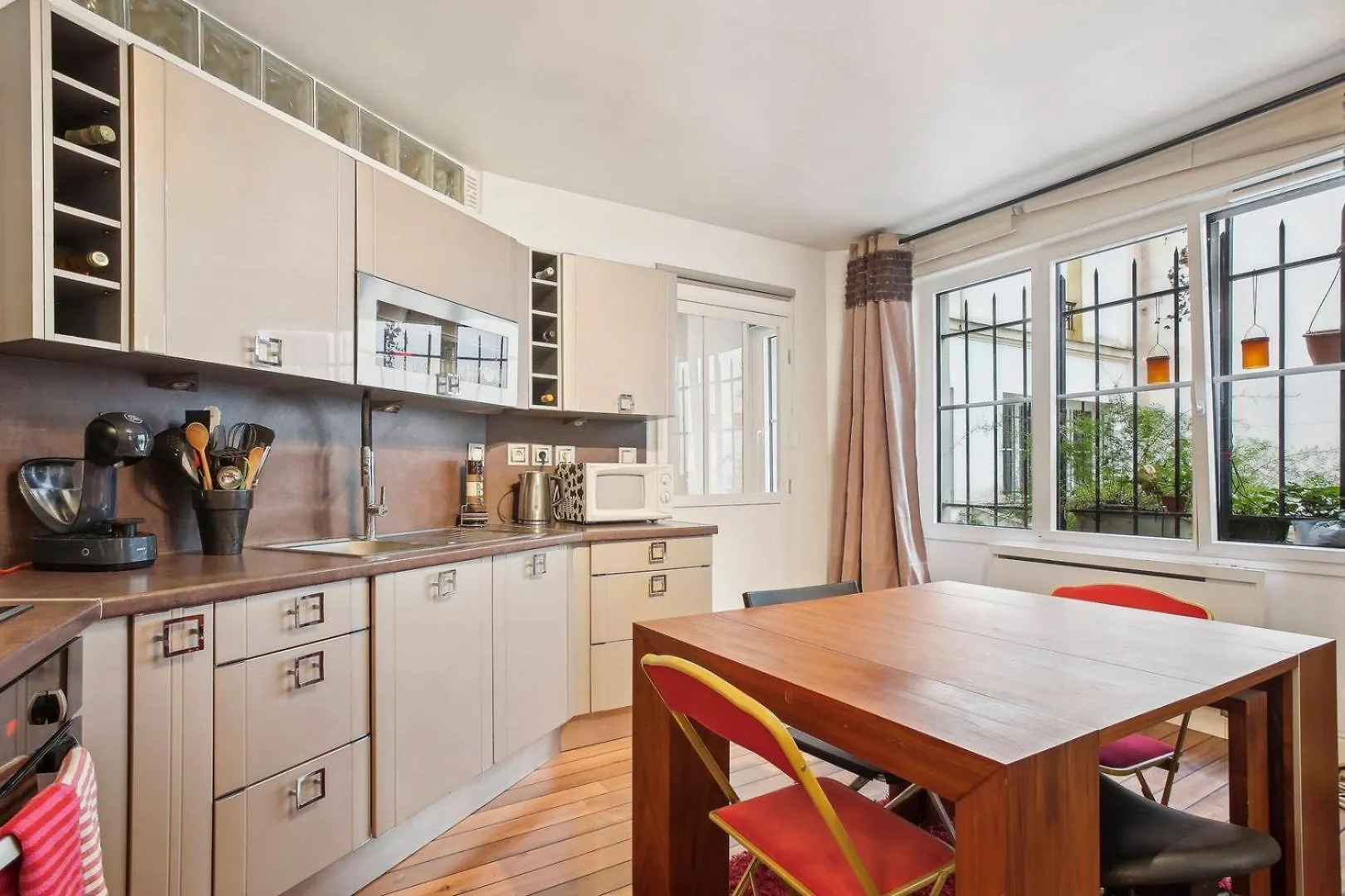 Le Petit Tresor Des Halles Apartment Paris 0*,  France